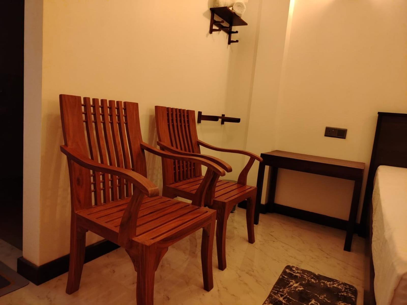 Diora Hotel Ratnapura Ngoại thất bức ảnh