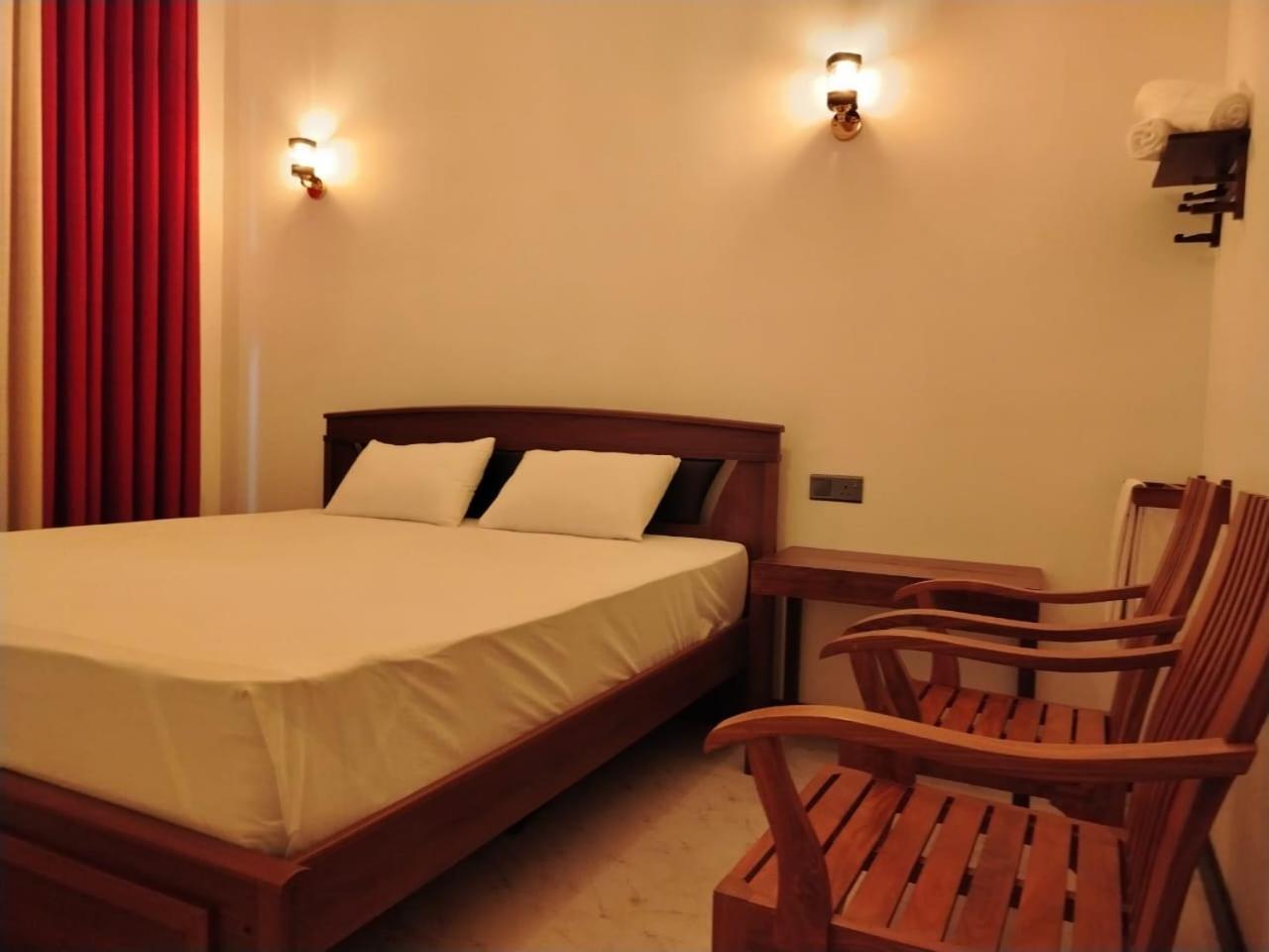 Diora Hotel Ratnapura Ngoại thất bức ảnh