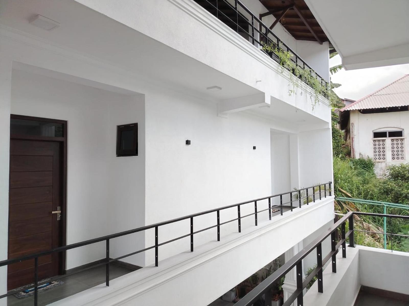 Diora Hotel Ratnapura Ngoại thất bức ảnh